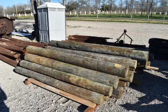 34 - WOOD POSTS