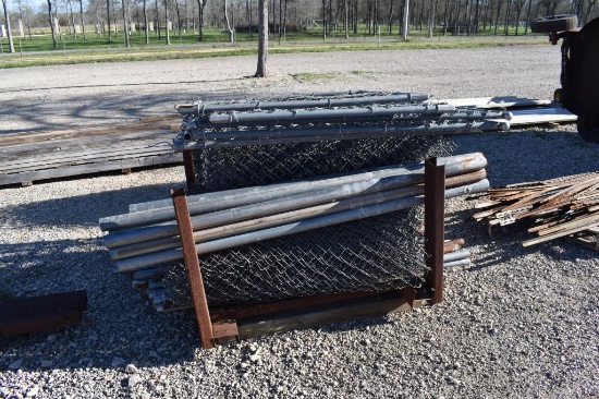 400' CHAINLINK WIRE W/ POSTS AND 2 - 4' GATES, 1 - 5' GATE, 1 - 10' GATE