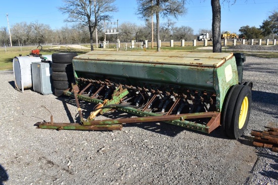 JD 8300 GRIAN DRILL