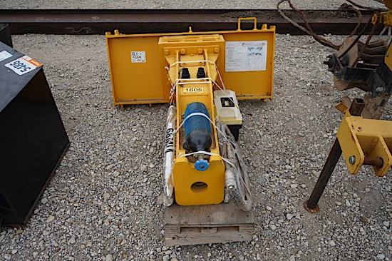 SKID STEER HYDRAULIC HAMMER