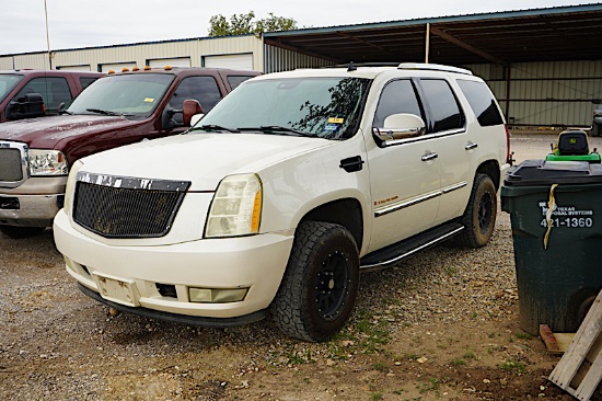 2007 CADILLAC ESCALADE (VIN # 1GYEC63847R285724) (SHOWING APPX 227,688 MILES, UP TO THE BUYER TO DO