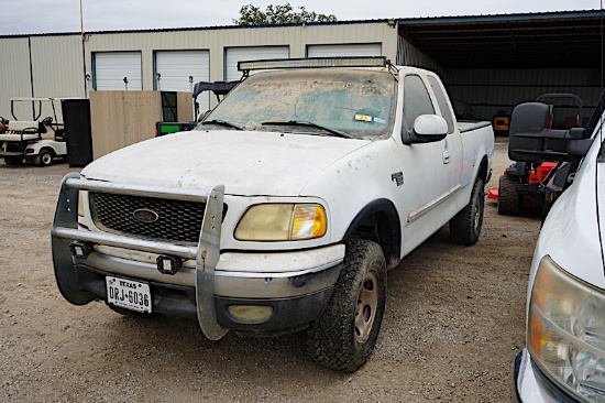 2000 FORD F150 PICKUP 4X4 (VIN # 1FTRX18L4YKA48964) (UNKNOWN MILES) (TITLE ON HAND AND WILL BE MAILE