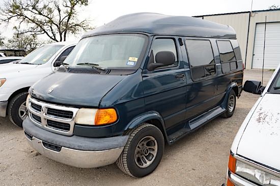 1999 DODGE RAM 1500 HANDICAP VAN (VIN # 2B6HB11Z1XK543385) (SHOWING APPX 119,576 MILES, UP TO THE BU