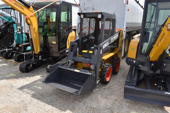 CFG KRW232 SKID STEER (SERIAL # KRW2322024L122039) (K)