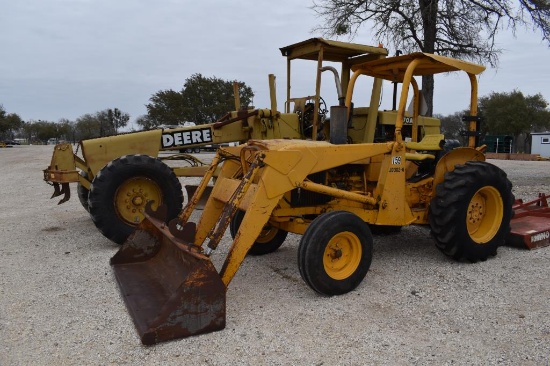 JD 302-A LOADER TRACTOR (SERIAL # 302AD297487T) (SHOWING APPX 4,162 HOURS,  UP TO THE BUYER TO DO TH