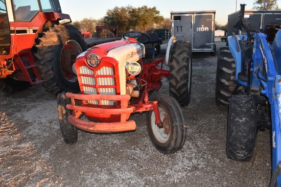 FORD 801 POWERMASTER TRACTOR (SERIAL # 52736) (K)
