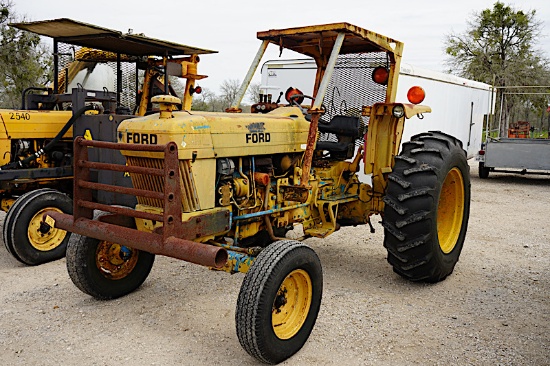 FORD EA314C TRACTOR (SERIAL # C690722) (SHOWING APPX 1,693 HOURS, UP TO THE BUYER TO DO THEIR DUE DI