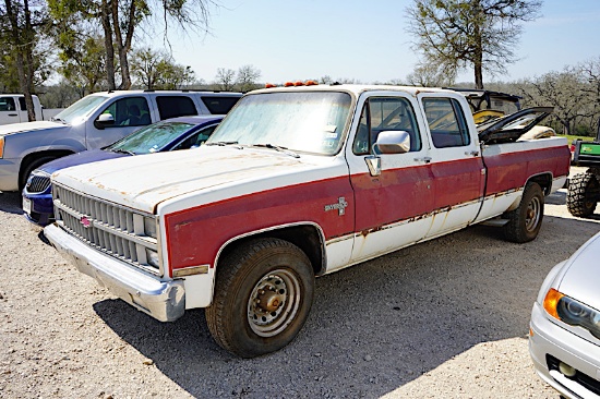 1981 CHEVROLET C30 PICKUP (NOT RUNNING) (VIN # 1GCHC33W9BZ123418) (SHOWING APPX 95,410 MILES, UP TO