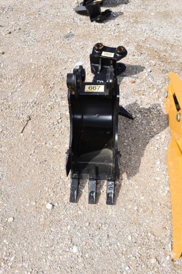 12" EXCAVATOR BUCKET