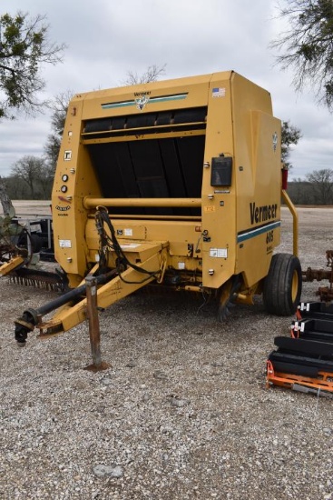 VERMEER 605 L ROUND BALER W/ MONITOR (MONITOR IN THE OFFICE)