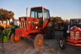 IH 1086 TRACTOR (SERIAL # 58204) (SHOWING APPX 5,181 HOURS, UP TO THE BUYER TO DO THEIR DUE DILIGENC