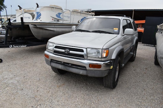 1997 TOYOTA 4-RUNNER (VIN # JT3HN87RXV0093144) (SHOWING APPX 230,610 MILES,UP TO THE BUYER TO DO THE