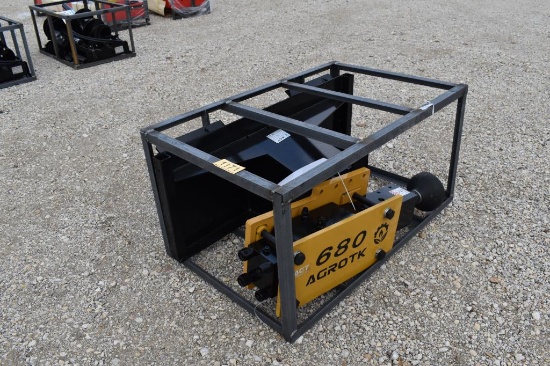 SKID STEER POST DRIVER