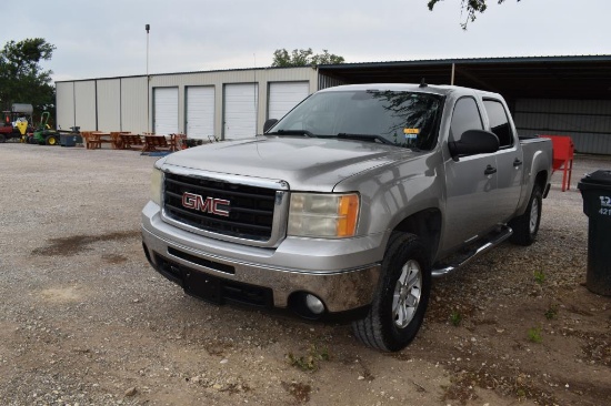 2011 GMC 1500 PICKUP 4X4 (VIN # 3GTP2VE30BG266819) (SHOWING APPX 231,683 MILES, UP TO THE BUYER TO D