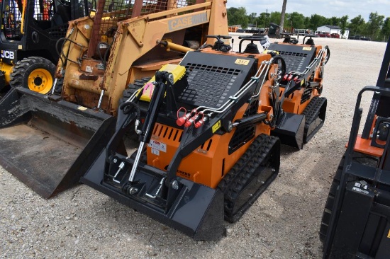 LAND HERO LDH-HT380 MINI SKID STEER (SERIAL # A2412376576) (K)
