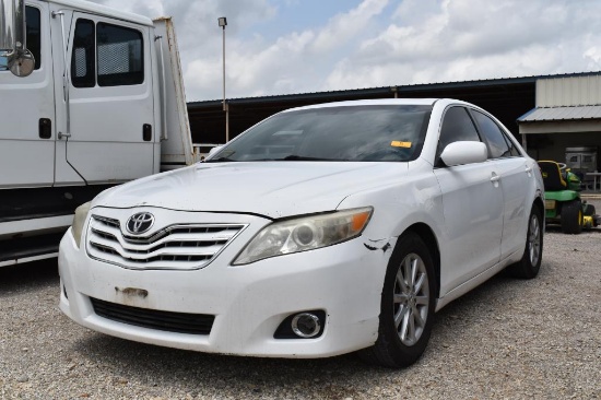 2010 TOYOTA CAMRY (VIN # 4T1BF3EK7AU571395) (SHOWING APPX 240,822 MILES, UP TO THE BUYER TO DO THEIR