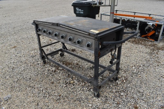 GAS GRILL