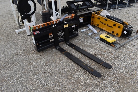 SKID STEER HYDRAULIC PALLET FORK