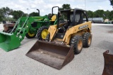 JD 250 SERIES II SKID STEER (SERIAL # T00250A920670) (SHOWING APPX 217 HOURS,  UP TO THE BUYER TO DO