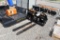 SKID STEER HYDRAULIC PALLET FORK