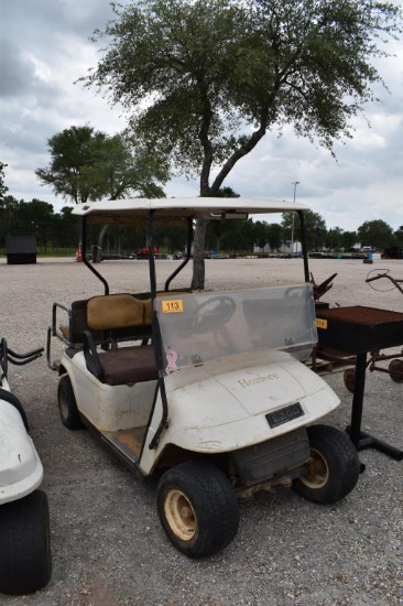 EZ GO GOLF CART (ELECTRIC W/ CHARGER) (SERIAL # 1193499) (K)