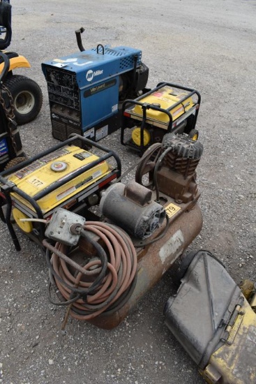AIR COMPRESSOR