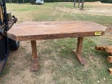 PICNIC TABLE