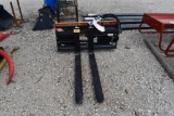 SKID STEER HYDRAULIC FORKS