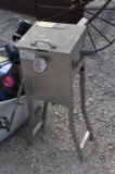 STAINLESS STEEL GAS FRYER