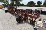8 ROW FOLDING CULTIVATOR 3PT