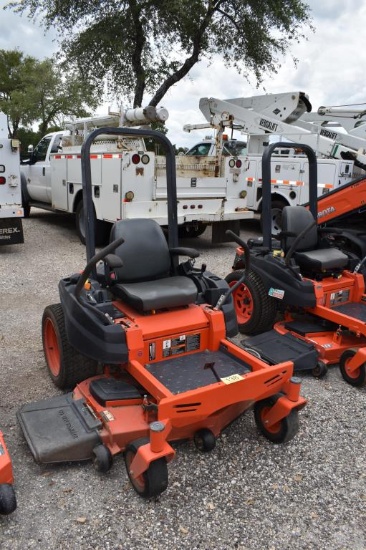 KUBOTA Z122 ZERO TURN MOWER (SERIAL # 14879) (SHOWING APPX 407 HOURS, UP TO THE BUYER TO DO THEIR DU