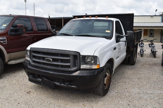 2002 FORD F350 POWERSTROKE DUMP TRUCK W/ ELECTRIC DUMP (VIN # 1FDWF36F22EC19596) (SHOWING APPX 154,2