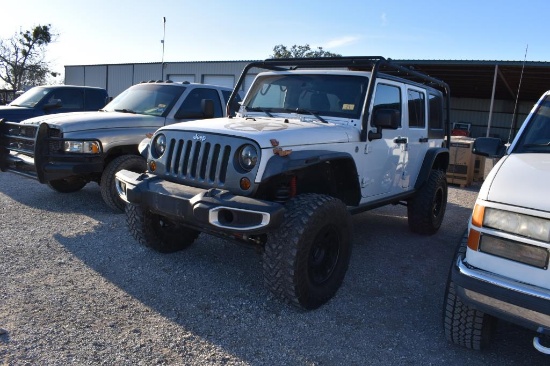 2015 JEEP WRANGLER (VIN # 1C4BJWDG3FL586409) (SHOWING APPX 73,255 MILES, UP