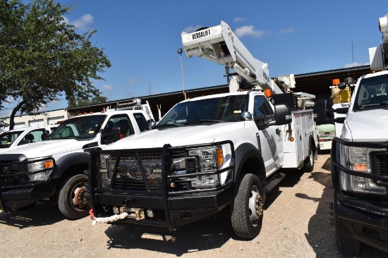2017 FORD F550 PICKUP W/ VERSALIFT BUCKET 4X4 (VIN # 1FDUF5HY4HED68649) (SH