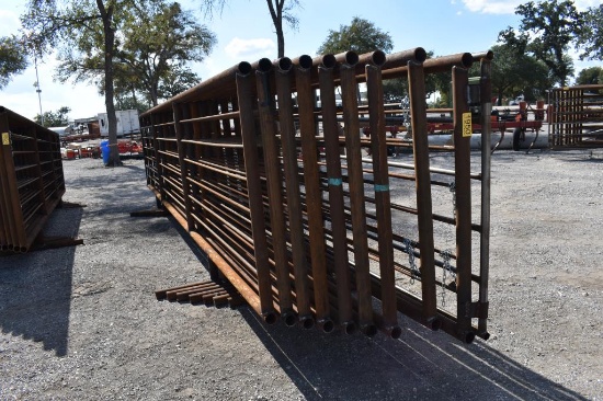 8 - 30' 2 7/8" PIPE PANELS AND 1 - 30' PANEL W/ GATE (9 TOTAL)