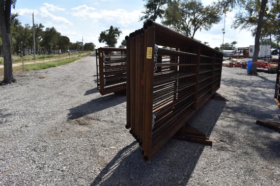 8 - 30' 2 7/8" PIPE PANELS AND 1 - 30' PANEL W/ GATE (9 TOTAL)