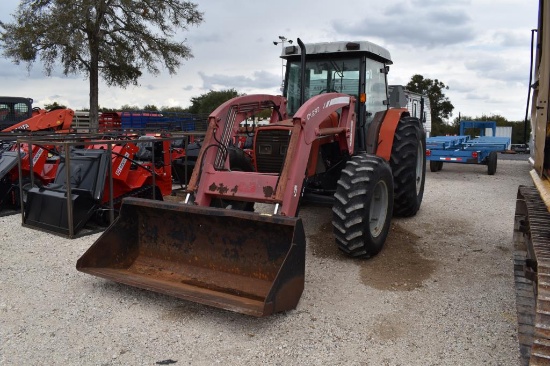MF492 TRACTOR W/ MF DL280 LOADER (SERIAL # 000T492405C000715) (SHOWING APPX
