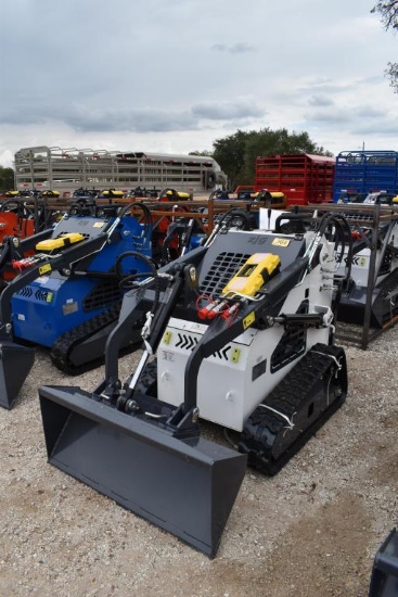 Zj-380 Mini Skid Steer (Serial # Zj202606412)