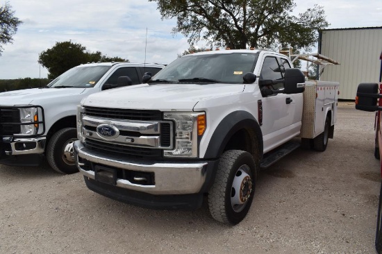 2017 FORD F450 4X4 PICKUP (VIN # 1FD0X4HY5HEE27276) (SHOWING APPX 158,777 M