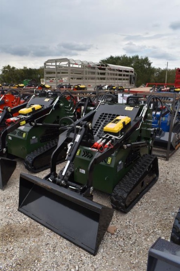 Zj-380 Mini Skid Steer (Serial # Zj202606411)