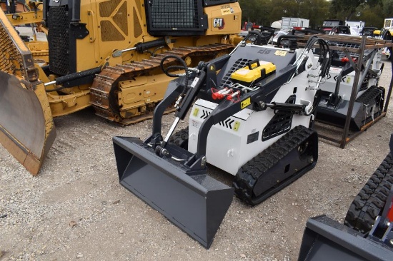 Zj-380 Mini Skid Steer (Serial # Zj202606398)