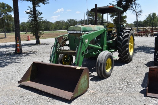 JD 2940 TRACTOR W/ LOADER (SERIAL # 383451L) (SHOWING APPX 4,864 HOURS, UP TO THE BUYER TO DO THEIR
