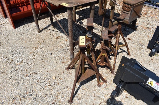 5 - Pipe Stands