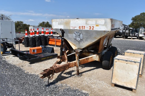 FERTILIZER SPREADER