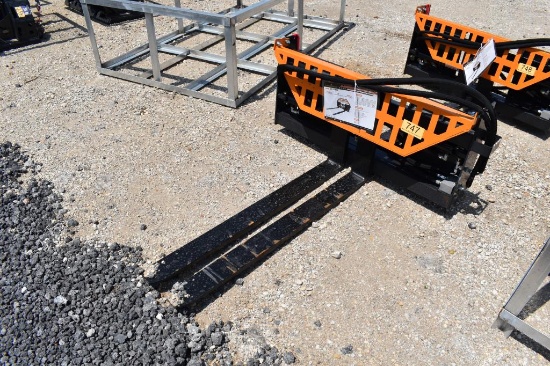 SKID STEER HYDRAULIC PALLET FORK