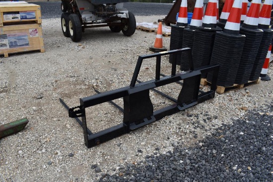 SKID STEER 2 BALE HAY SPEAR