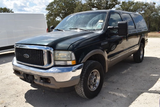 2002 FORD EXCURSION (VIN # 1FMSU43F22EB88204) (SHOWING APPX 325,164 MILES, UP TO THE BUYER TO DO THE