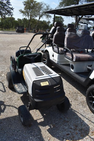YARD MAN TRACTOR W/ FERTILIZER SPREADER (SERIAL # 1C030B40206) (K)
