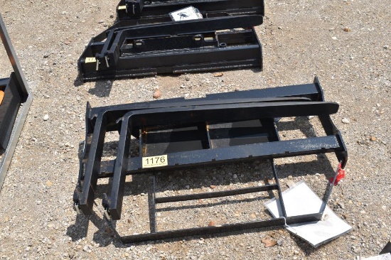 MINI SKID STEER PALLET FORK