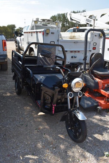 3 WHEEL ELECTRIC CART (SERIAL # KR2026427AMAM2801)